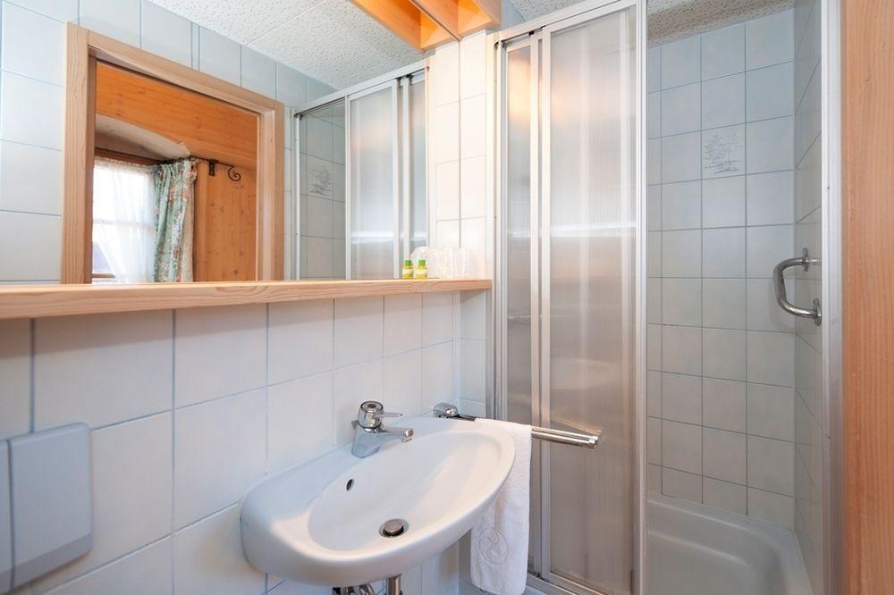 Hotel Garni Bernhard Am See Walchsee Exterior photo